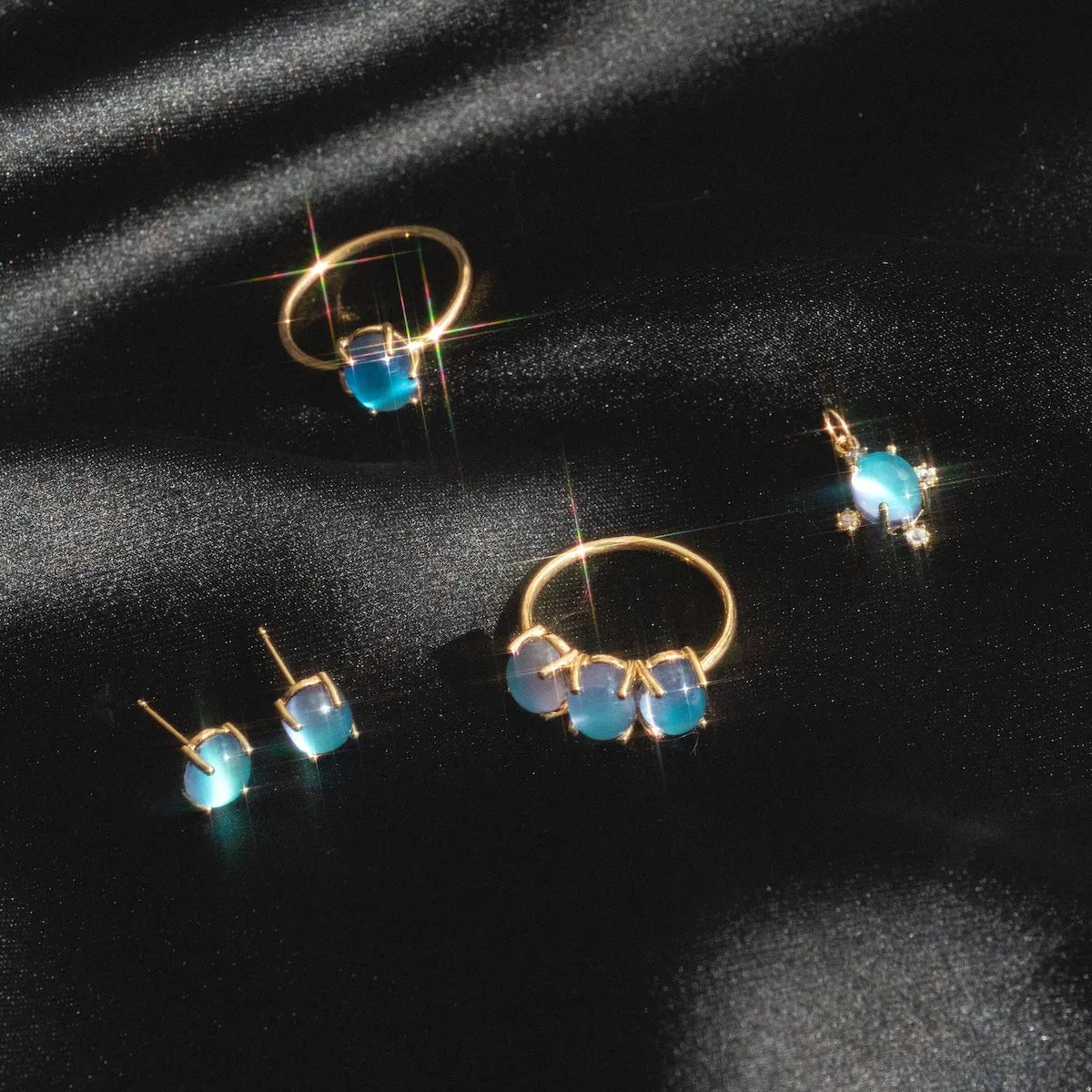 14k Blue Crush Cat's Eye Moonstone Baby Gumdrop Ring