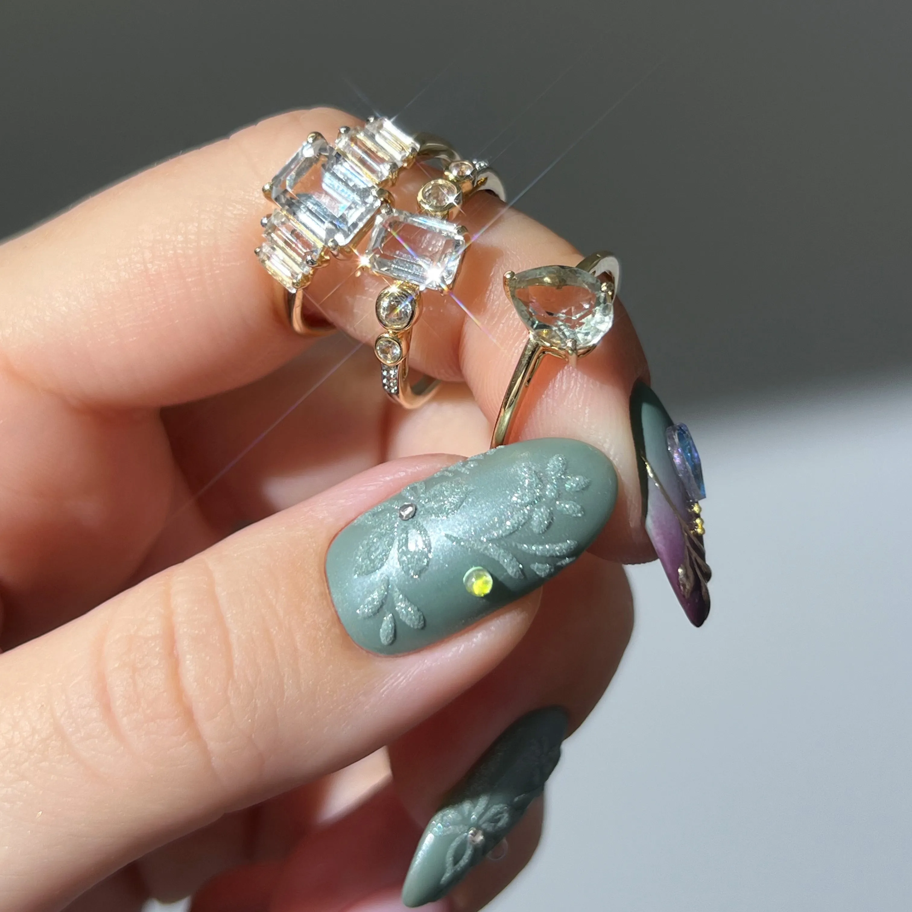 14k Classic Green Grandeur Nesting Ring Set