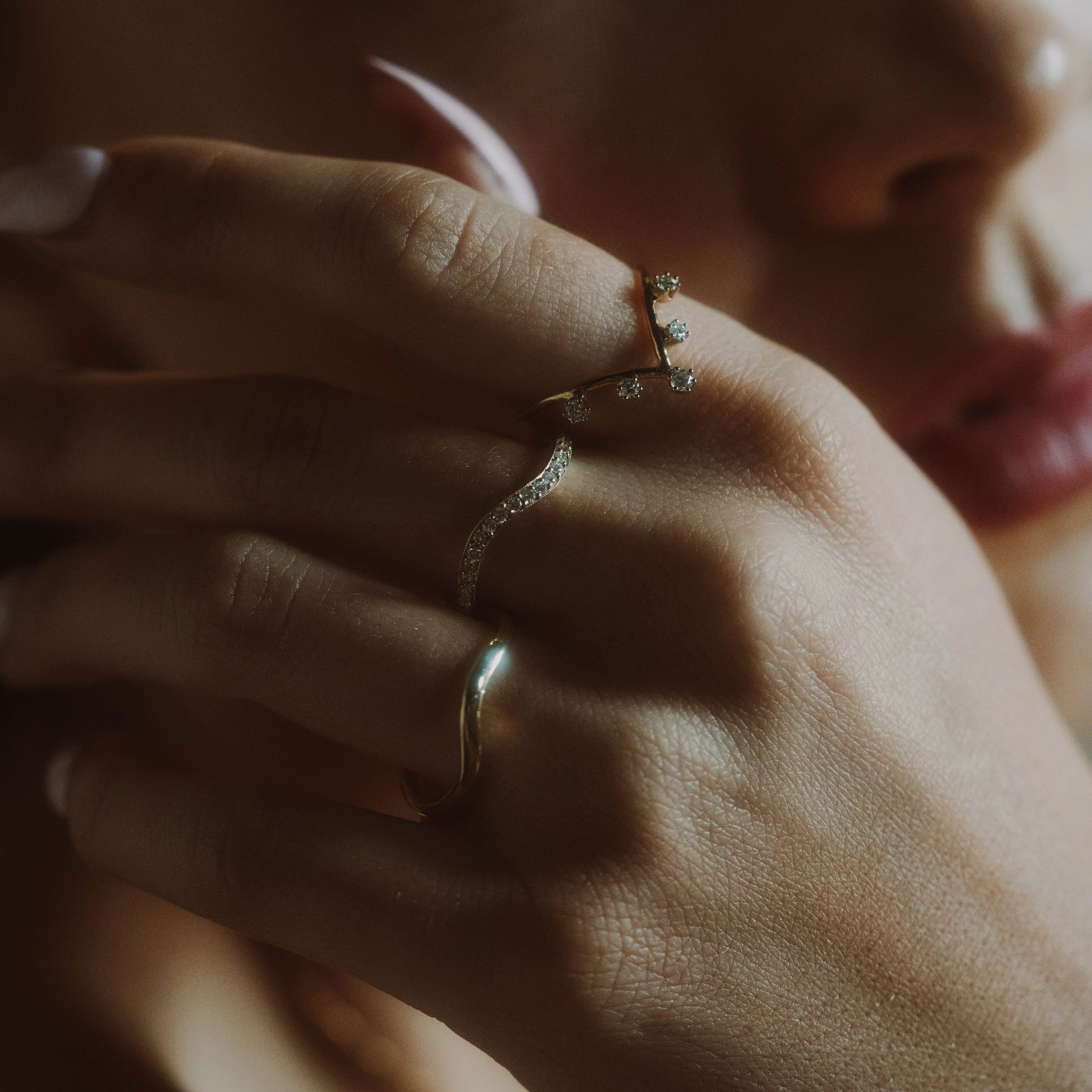 14k Diamond V Crown Ring