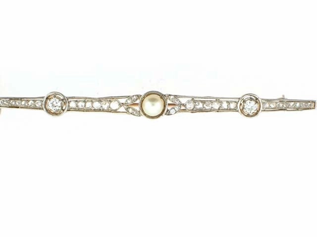 Antique Edwardian Diamond Bar Brooch in 18K and Platinum