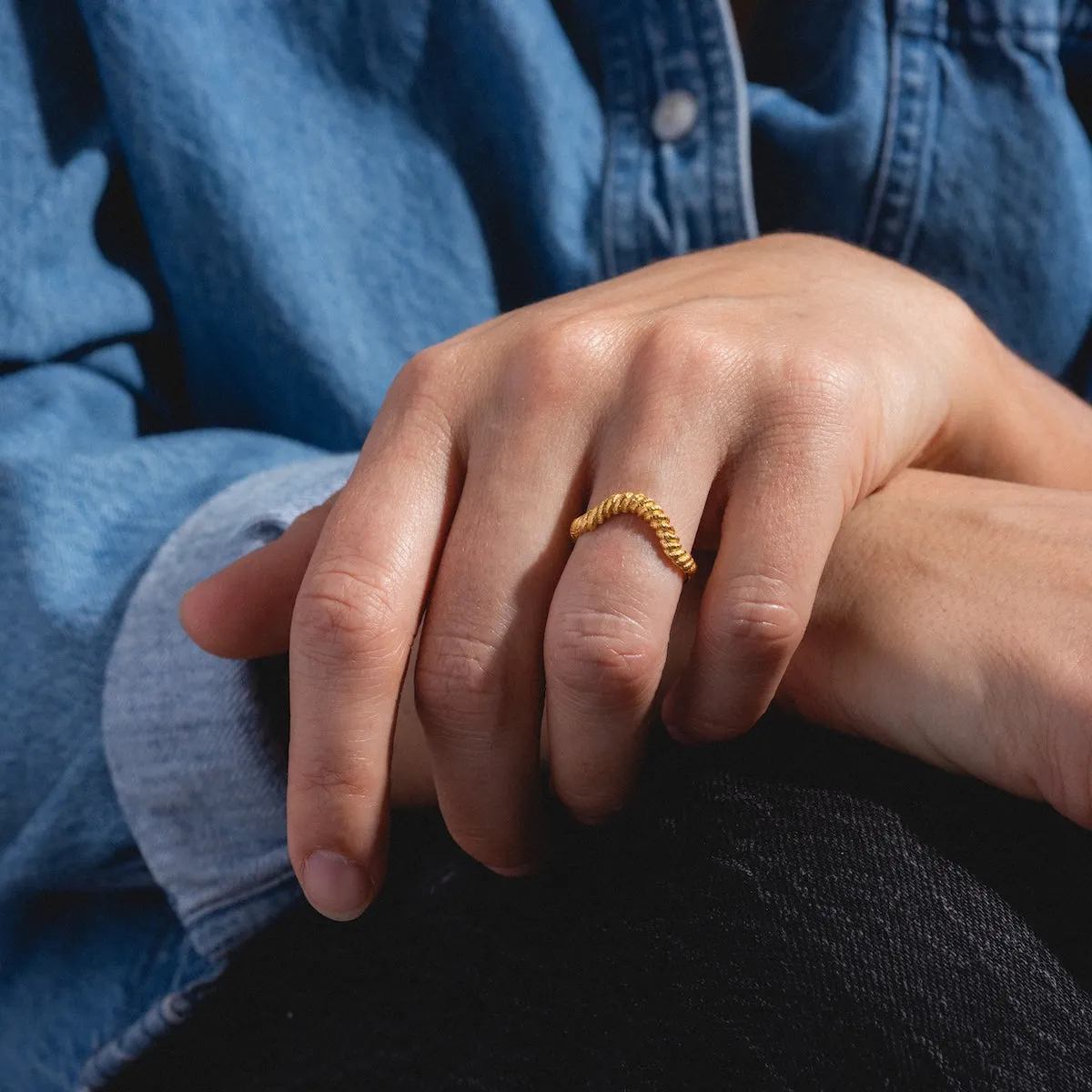 Curved Rope Ring