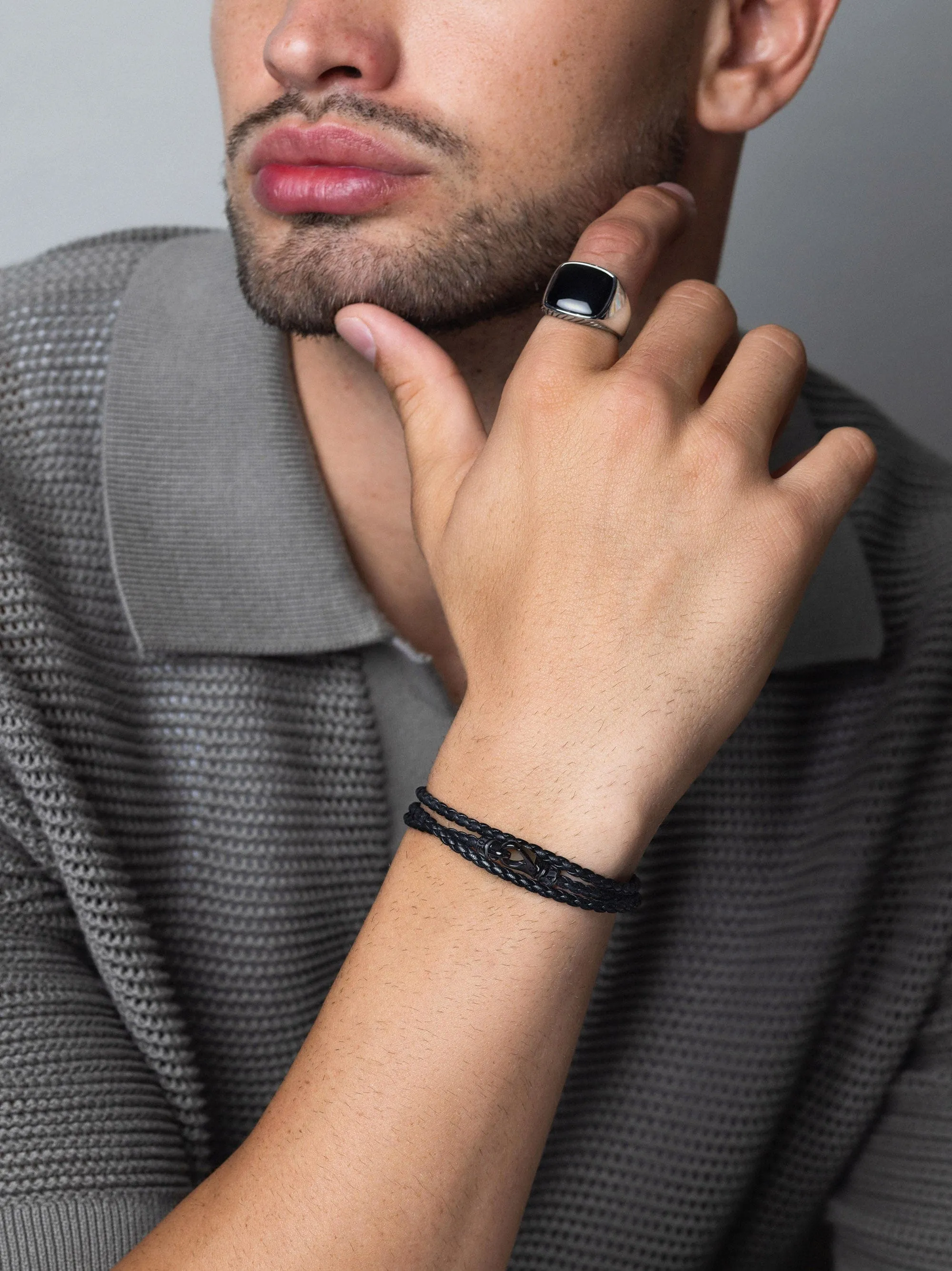 Gentlemen's Silver Signet Ring with Black Onyx