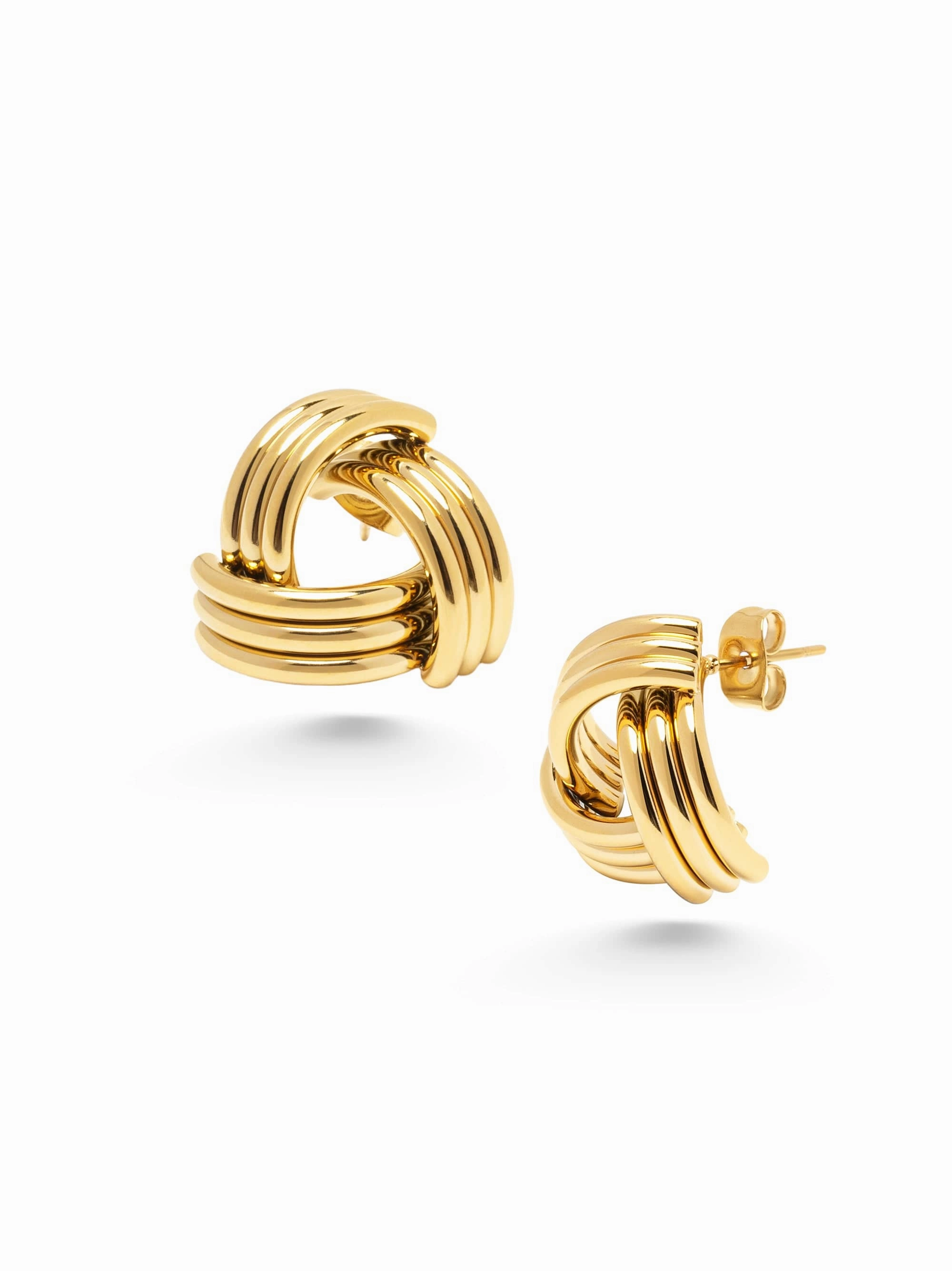 Knot Earrings in Gold