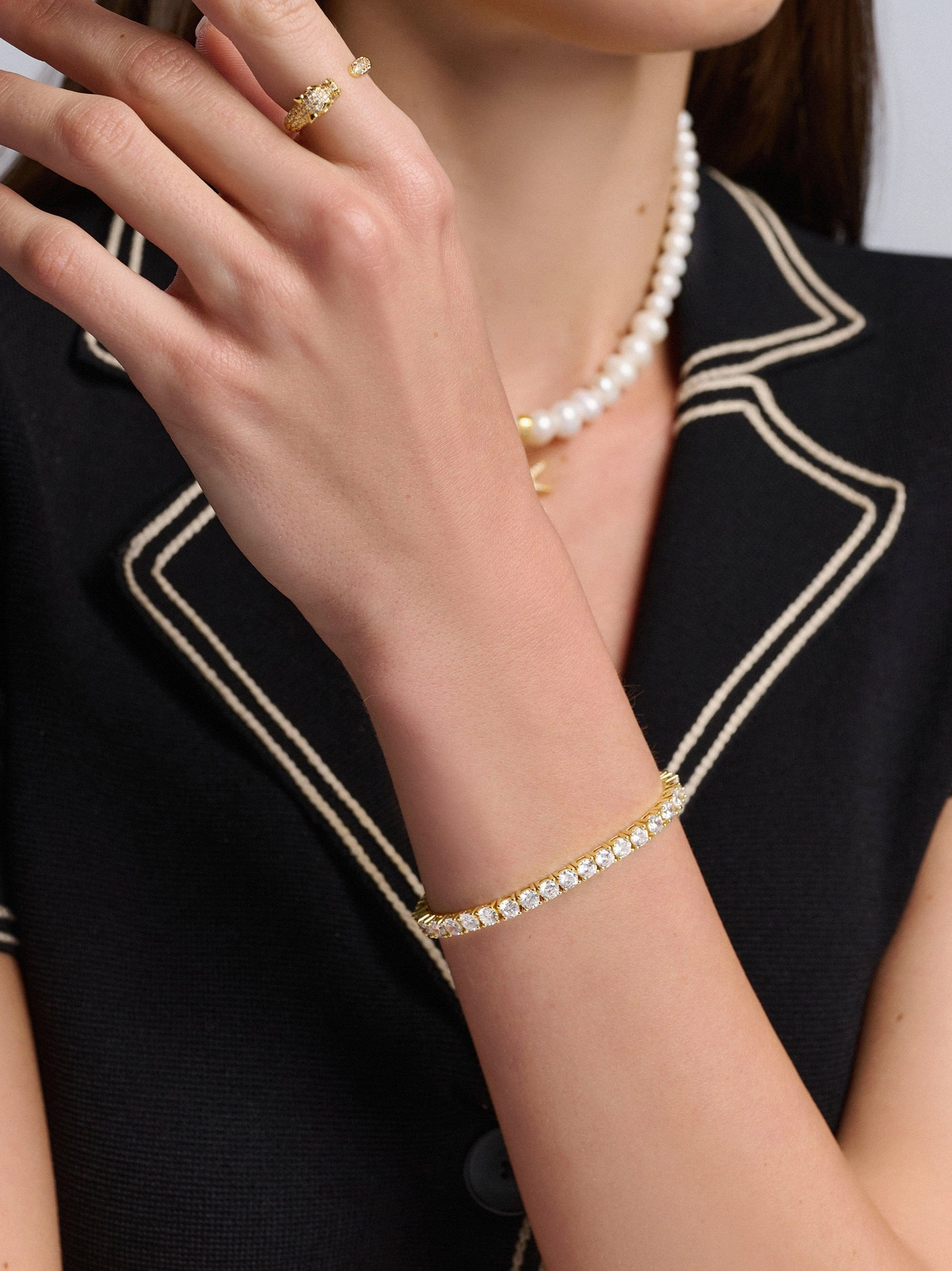 Tennis Bracelet in Gold